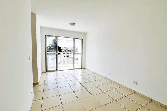 Apartamento à venda com 3 quartos, 68m² em Vila Amaral, Belo Horizonte