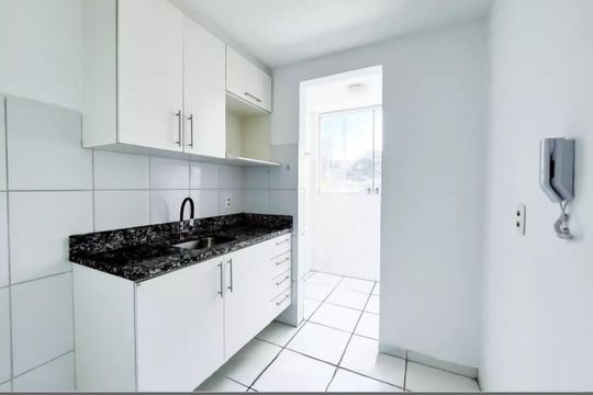 Cozinha de apartamento à venda com 3 quartos, 68m² em Vila Amaral, Belo Horizonte
