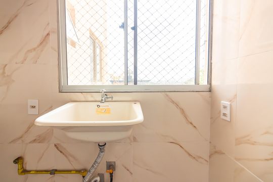 Área de Serviço de apartamento para alugar com 2 quartos, 39m² em Jardim Boa Vista (zona Oeste), Osasco