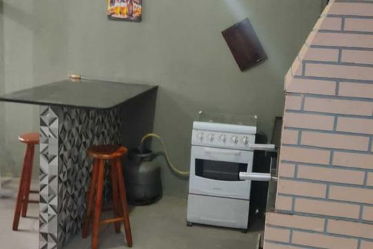 Churrasqueira de casa para alugar com 3 quartos, 80m² em Condomínio Porto Seguro, Rio das Ostras