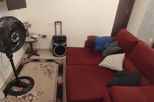 Sala de casa para alugar com 3 quartos, 80m² em Condomínio Porto Seguro, Rio das Ostras