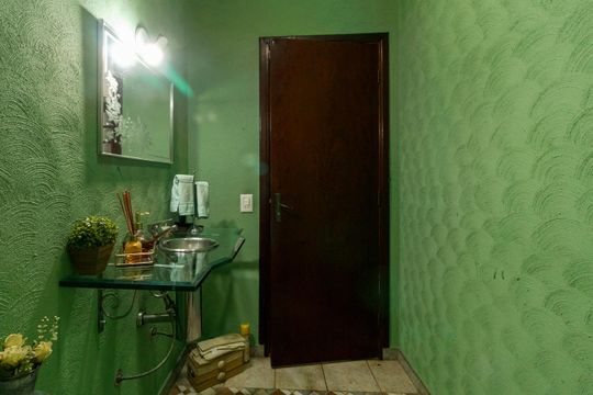 Lavabo de casa à venda com 3 quartos, 260m² em Jardim Guapira, São Paulo
