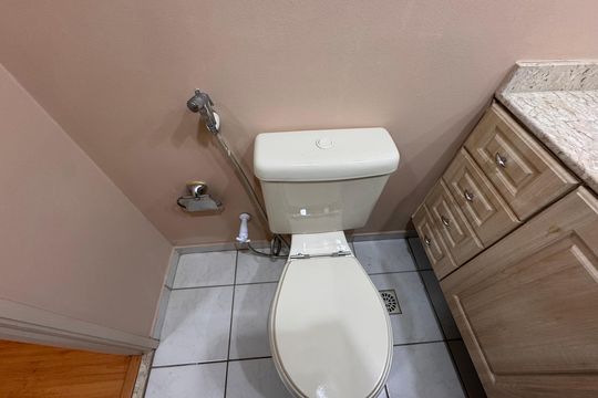 Banheiro social de apartamento à venda com 2 quartos, 64m² em Recreio dos Bandeirantes, Rio de Janeiro