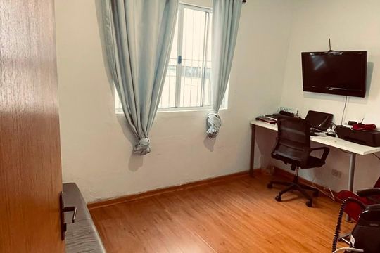 Quarto de casa à venda com 2 quartos, 80m² em Alto do Pari, São Paulo