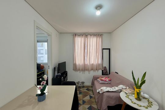 Sala  de apartamento para alugar com 2 quartos, 35m² em Santo Amaro, São Paulo