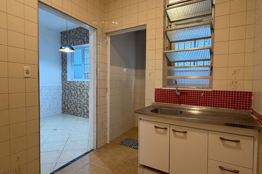 Cozinha de apartamento para alugar com 2 quartos, 80m² em Boqueirão, Santos