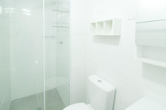 Banheiro de apartamento à venda com 2 quartos, 34m² em Lapa, São Paulo