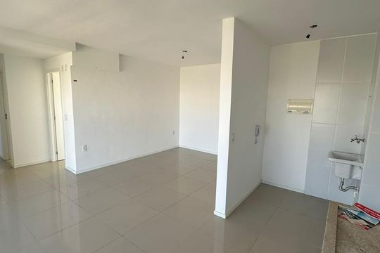 Cozinha de apartamento para alugar com 3 quartos, 76m² em Setor Coimbra, Goiânia