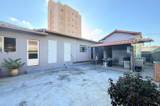 Quintal de casa à venda com 3 quartos, 300m² em Renascença, Belo Horizonte