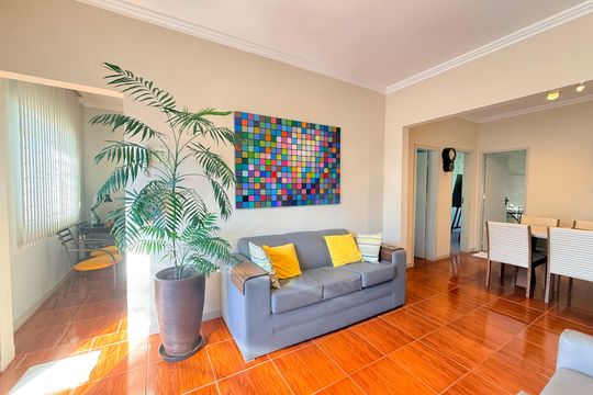 Casa à venda com 3 quartos, 300m² em Renascença, Belo Horizonte