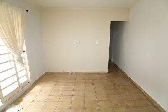 Sala de casa para alugar com 2 quartos, 100m² em Jardim Satélite, São José dos Campos