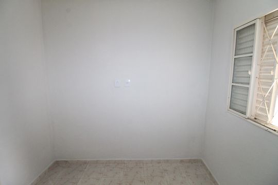 Quarto 1 de casa para alugar com 2 quartos, 100m² em Jardim Satélite, São José dos Campos