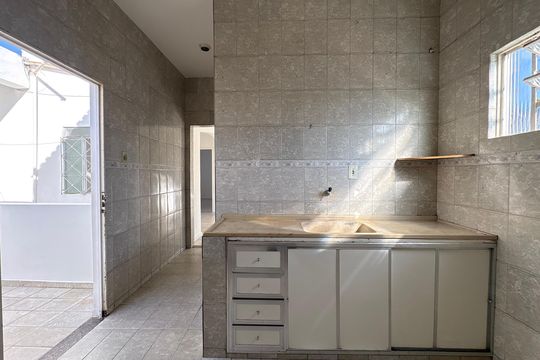 Cozinha de casa para alugar com 2 quartos, 161m² em Jardim Bandeirantes, Contagem