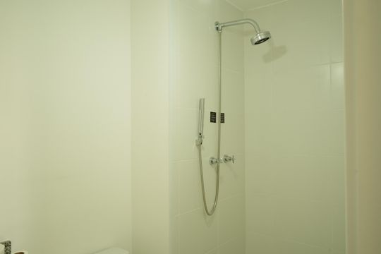 Banheiro de apartamento para alugar com 2 quartos, 47m² em Penha de França, São Paulo