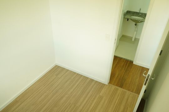 Quarto 2 de apartamento para alugar com 2 quartos, 47m² em Penha de França, São Paulo