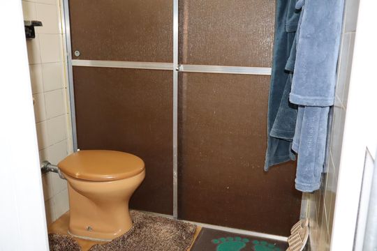 Banheiro social de casa à venda com 4 quartos, 196m² em Jardim Vila Formosa, São Paulo