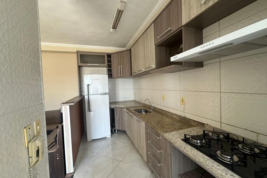 Cozinha de apartamento para alugar com 2 quartos, 55m² em Parque Viana, Barueri