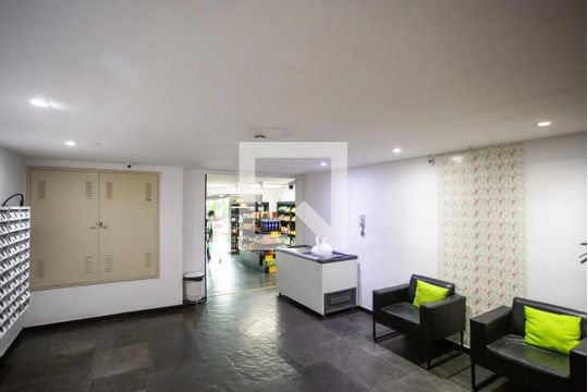 Hall de entrada de apartamento à venda com 1 quarto, 30m² em Parque Mamede, Diadema