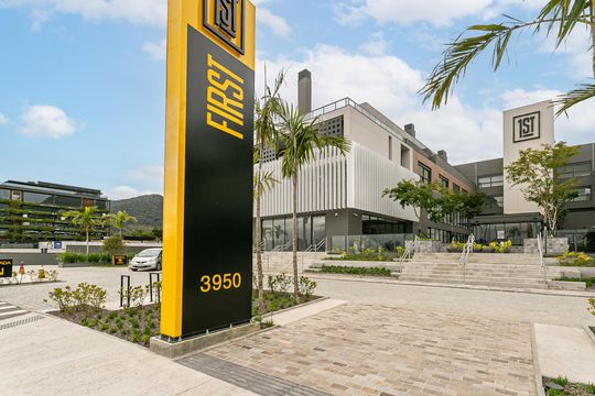 Apartamento para alugar com 1 quarto, 93m² em Saco Grande, Florianópolis