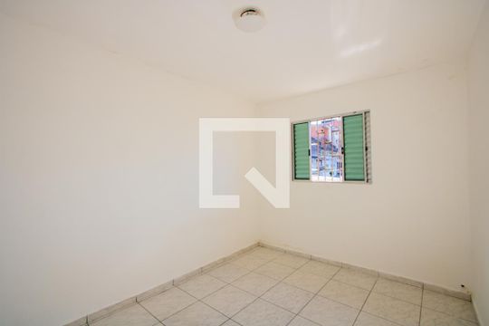 Quarto de casa para alugar com 1 quarto, 80m² em Vila Guaraciaba, Santo André
