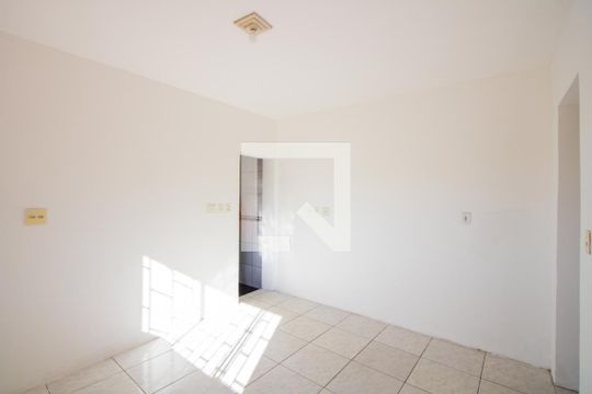 Quarto de casa para alugar com 1 quarto, 80m² em Vila Guaraciaba, Santo André
