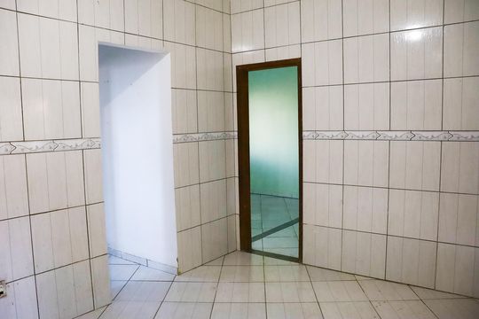 Cozinha de casa para alugar com 2 quartos, 96m² em Cidade Beira Mar, Rio das Ostras
