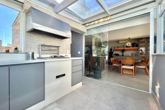 Varanda de apartamento à venda com 2 quartos, 116m² em Jardim Prudência, São Paulo