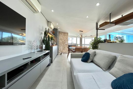 Sala de apartamento à venda com 2 quartos, 116m² em Jardim Prudência, São Paulo
