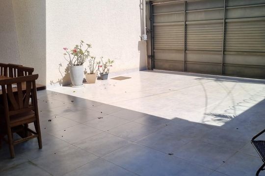 Área externa de casa à venda com 3 quartos, 210m² em Jardim Atlantico, Goiânia