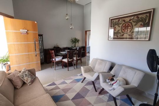 Sala de casa à venda com 3 quartos, 210m² em Jardim Atlantico, Goiânia