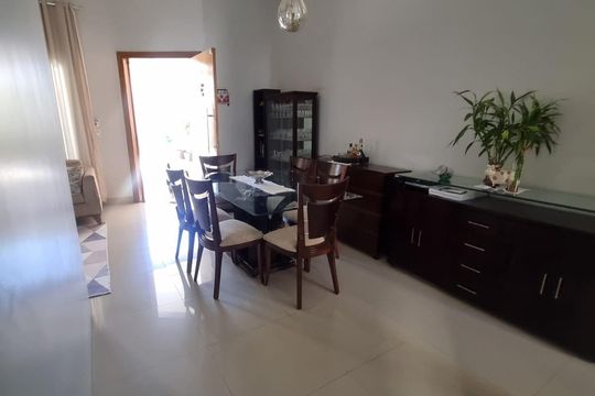 Sala de casa à venda com 3 quartos, 210m² em Jardim Atlantico, Goiânia