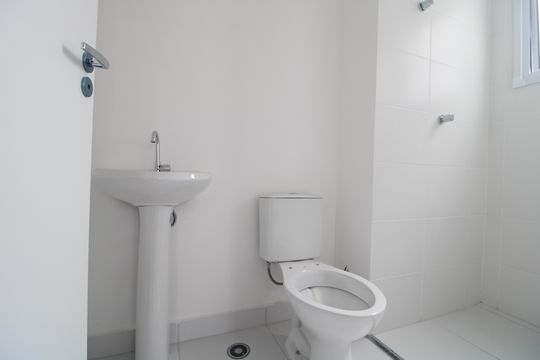 Banheiro da suíte de apartamento para alugar com 1 quarto, 29m² em Planalto Paulista, São Paulo