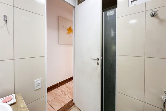 Banheiro Social de apartamento à venda com 3 quartos, 67m² em Baeta Neves, São Bernardo do Campo