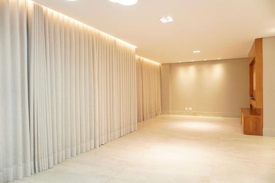 Apartamento para alugar com 2 quartos, 141m² em Serra, Belo Horizonte