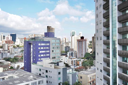 Sala -Vista de apartamento para alugar com 2 quartos, 141m² em Serra, Belo Horizonte