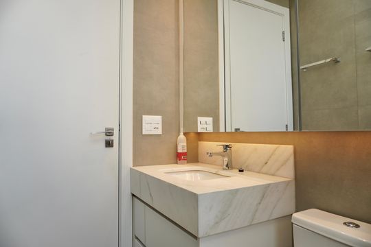 Suíte 1 - Banheiro de apartamento para alugar com 2 quartos, 141m² em Serra, Belo Horizonte