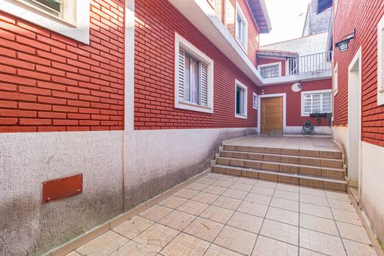 Garagem - Descoberta de casa à venda com 3 quartos, 210m² em Água Rasa, São Paulo