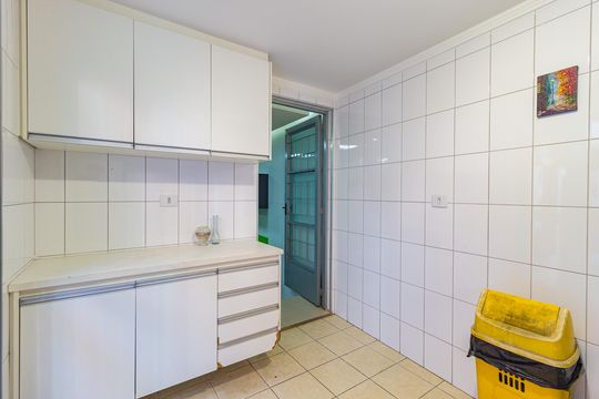 Área de Serviço de casa à venda com 3 quartos, 210m² em Água Rasa, São Paulo