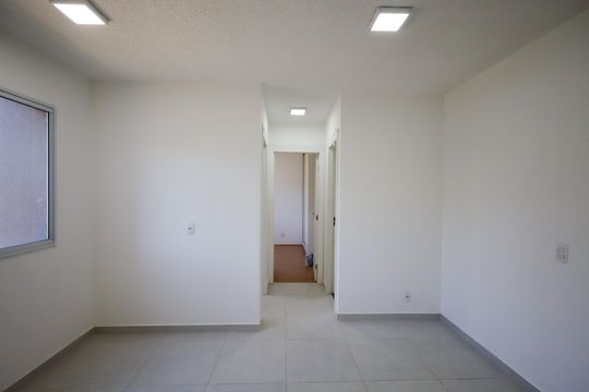 Sala de apartamento para alugar com 2 quartos, 36m² em Usina Piratininga, São Paulo