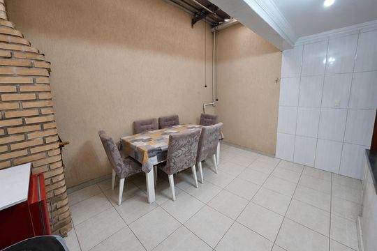 Área externa de casa à venda com 3 quartos, 121m² em Vila Zelina, São Paulo