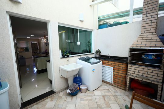 Área de Serviço de casa à venda com 2 quartos, 138m² em I.a.p.i., Osasco