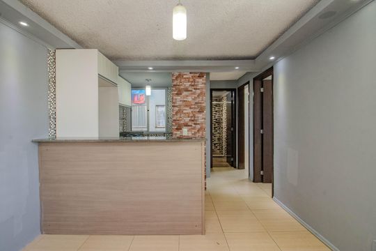Sala de apartamento à venda com 2 quartos, 38m² em Jardim Dona Leopoldina, Porto Alegre
