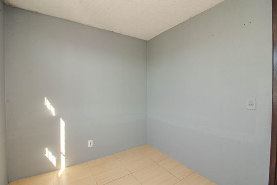 Quarto 2 de apartamento à venda com 2 quartos, 38m² em Jardim Dona Leopoldina, Porto Alegre