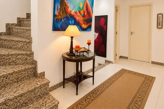 Corredor de casa para alugar com 3 quartos, 98m² em Jardim Continental, Nova Iguaçu