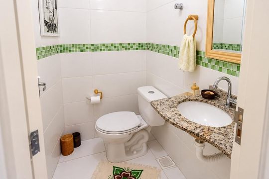 Banheiro de casa para alugar com 3 quartos, 98m² em Jardim Continental, Nova Iguaçu