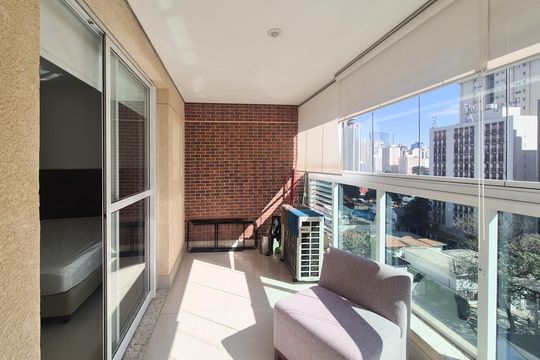 Varanda de kitnet/studio para alugar com 1 quarto, 37m² em Itaim Bibi, São Paulo