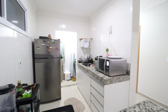 Cozinha de apartamento para alugar com 2 quartos, 64m² em Santa Mônica, Uberlândia