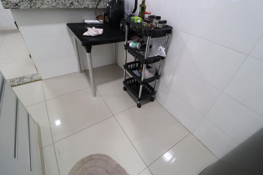 Cozinha de apartamento para alugar com 2 quartos, 64m² em Santa Mônica, Uberlândia