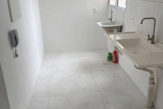 Cozinha de apartamento para alugar com 2 quartos, 45m² em Santa Cruz, Rio de Janeiro