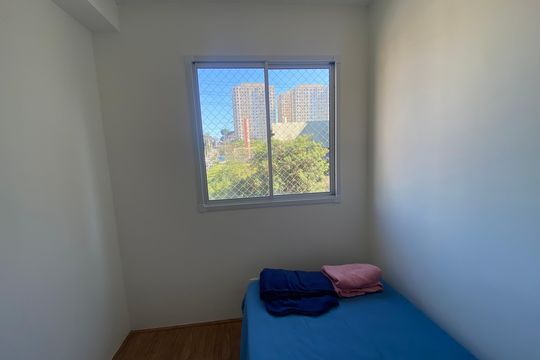 Quarto 2 de apartamento para alugar com 2 quartos, 32m² em Jardim Celeste, São Paulo
